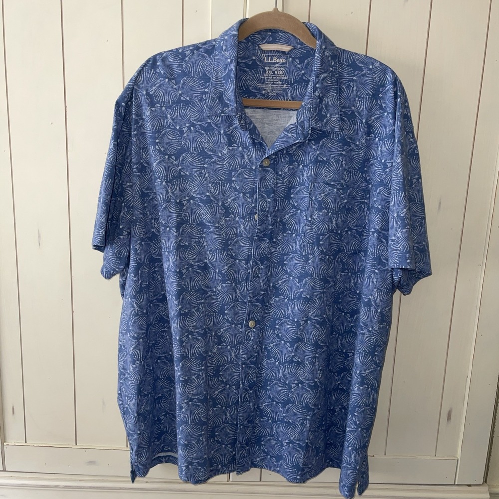 L.L. Bean Men's Blue Hawaiian Seashell Print Traditional Fit Button Up Shirt XXL